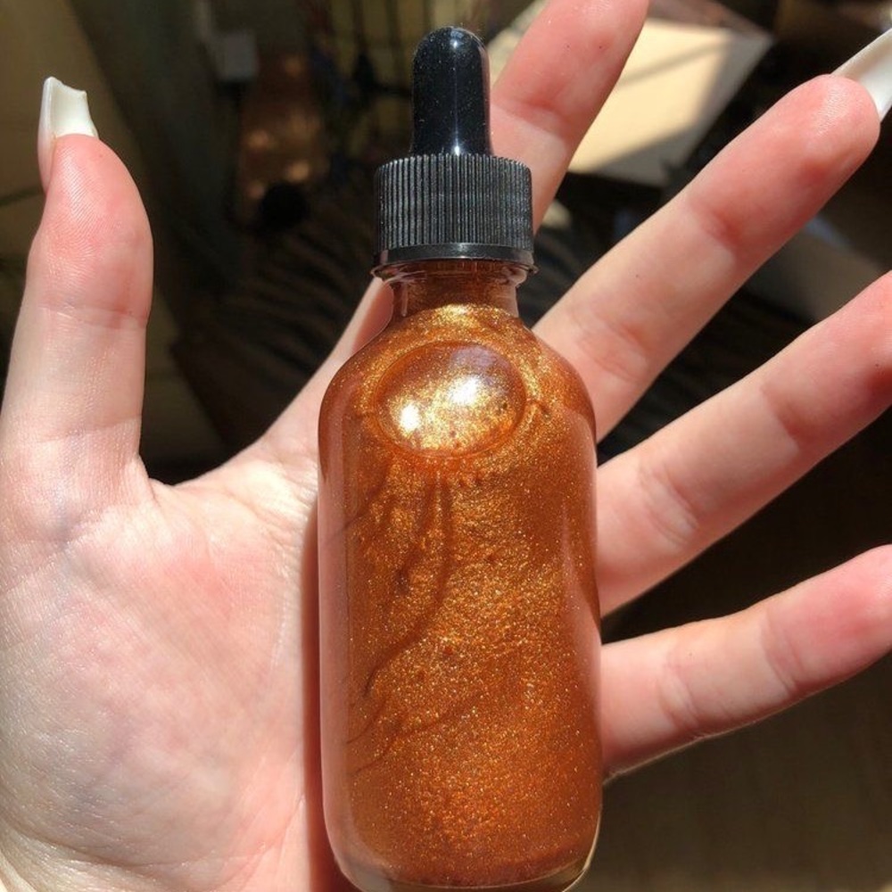 Shimmer oil